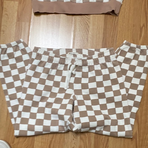 Marine Layer Anytime Brown and White Lounge set, size S Small, great condition. - Picture 5 of 7